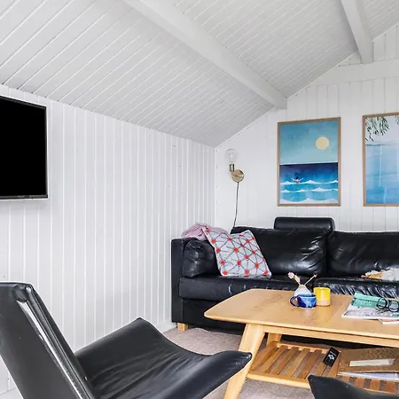 2 Bedroom Lovely In Casa de Férias