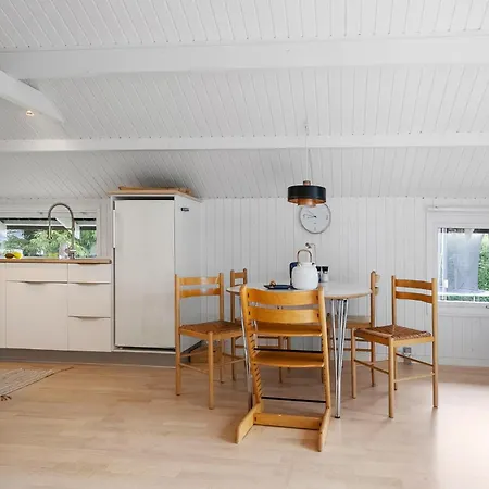 2 Bedroom Lovely In 度假居 Hejls