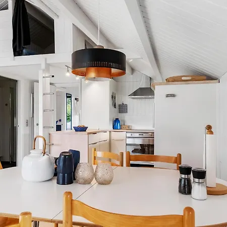 2 Bedroom Lovely In Casa de Férias