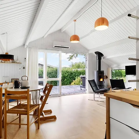 2 Bedroom Lovely In * Hejls