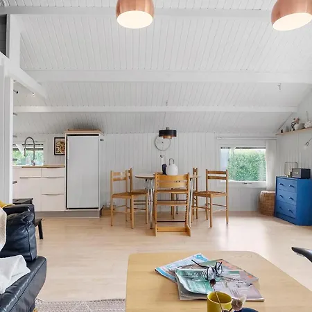 度假居 2 Bedroom Lovely In