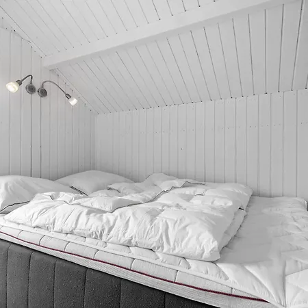 2 Bedroom Lovely In * Hejls