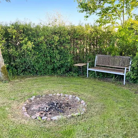 Casa de Férias 2 Bedroom Lovely In