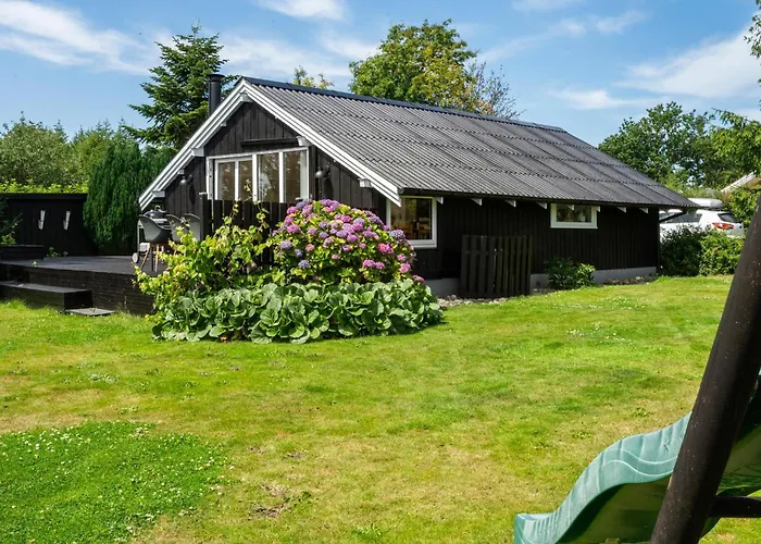 Feriehus 2 Bedroom Lovely In *