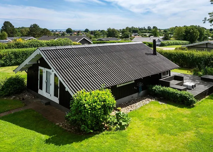 2 Bedroom Lovely In Feriehus *