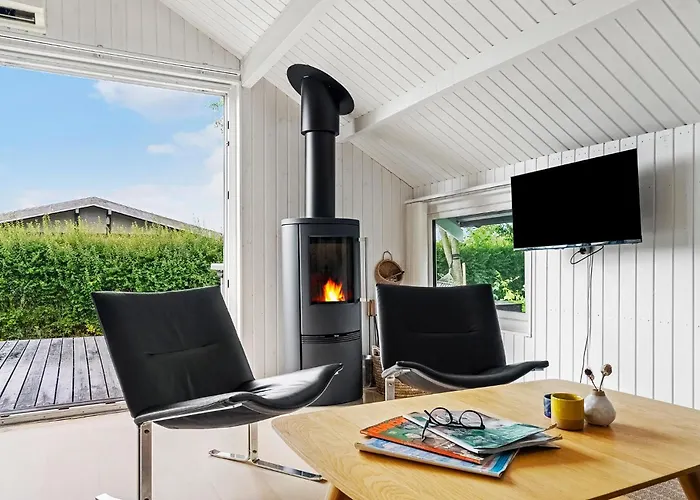 Feriehus 2 Bedroom Lovely In Hejls