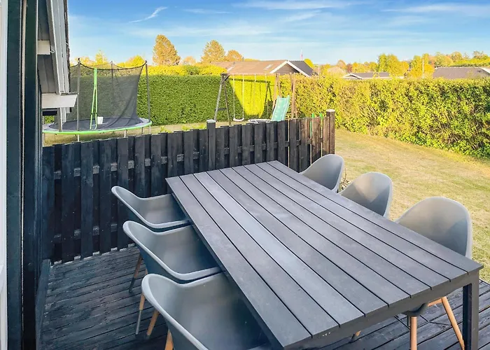 2 Bedroom Lovely In Prázdninový dům Hejls